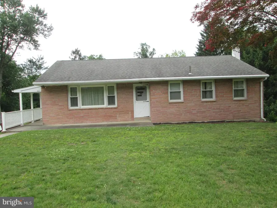 1520 Franklin Dr, Pottstown, PA 19465 - #2