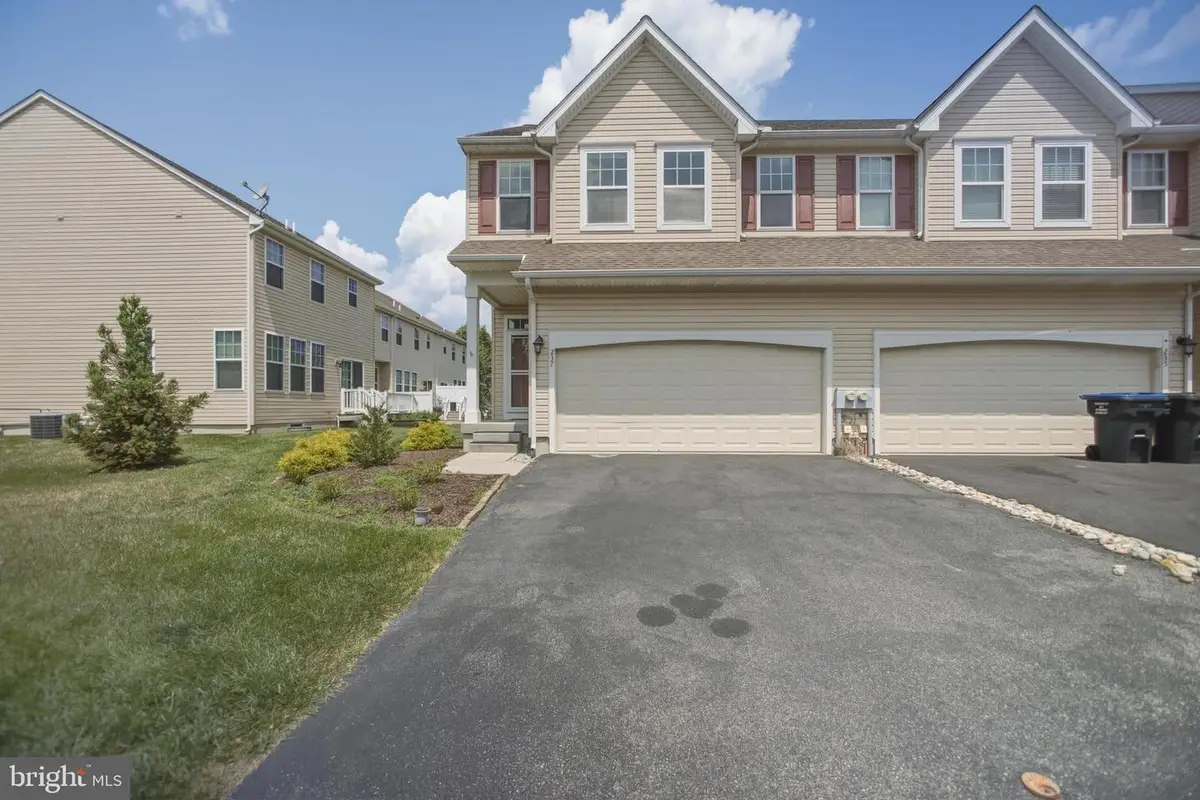 237 Mullen Dr, Avondale, PA 19311 - #1