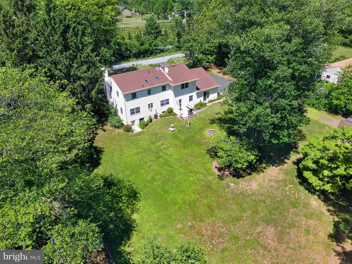 272 Pigeon Creek Rd, Pottstown, PA 19465 - #1