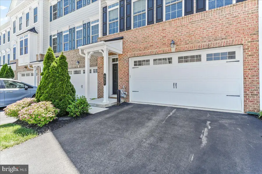 855 Stonecliffe Rd, Malvern, PA 19355 - #2