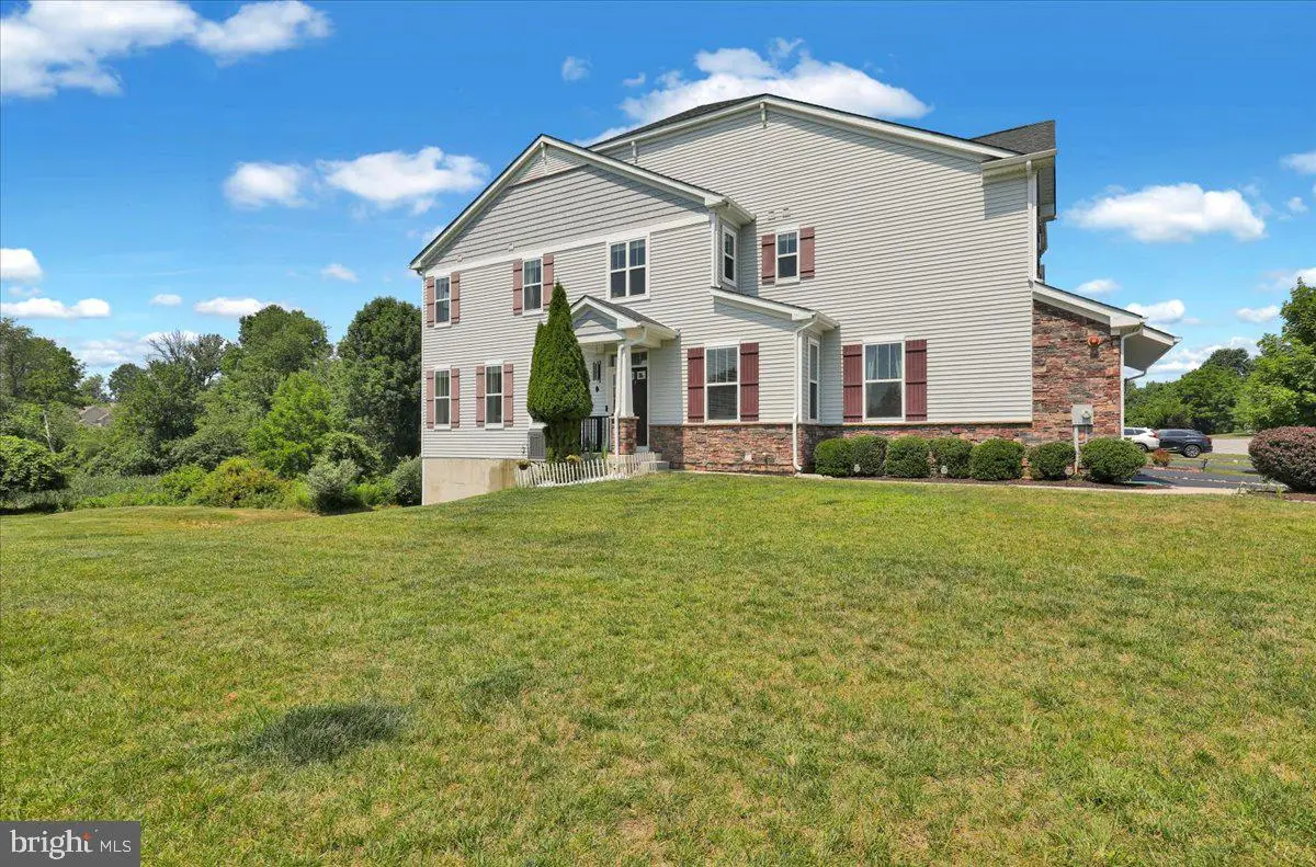 3250 Krista Ln, Chester Springs, PA 19425 - #1