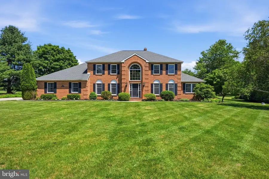 204 Readington Dr, Spring City, PA 19475 - #2
