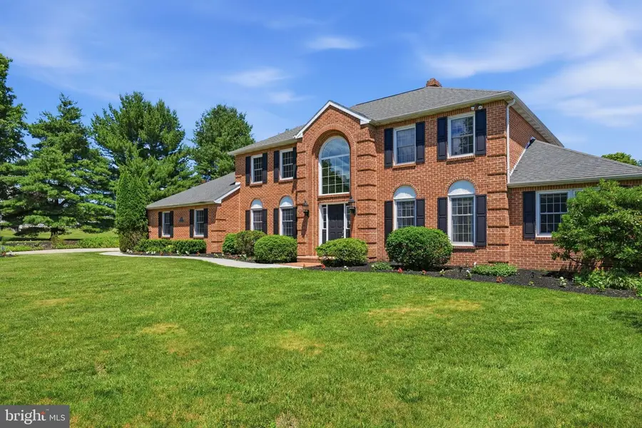 204 Readington Dr, Spring City, PA 19475 - #3