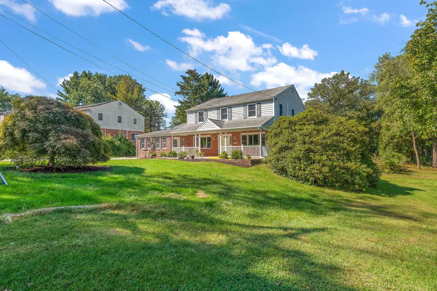 31 Deer Run Ln, Malvern, PA 19355 - #3