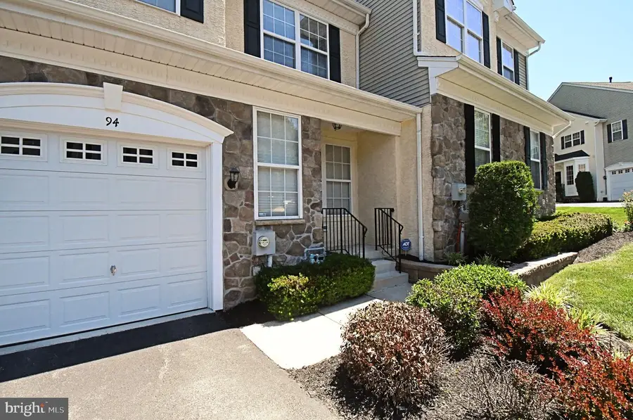 94 Longview Ln, Newtown Square, PA 19073 - #3