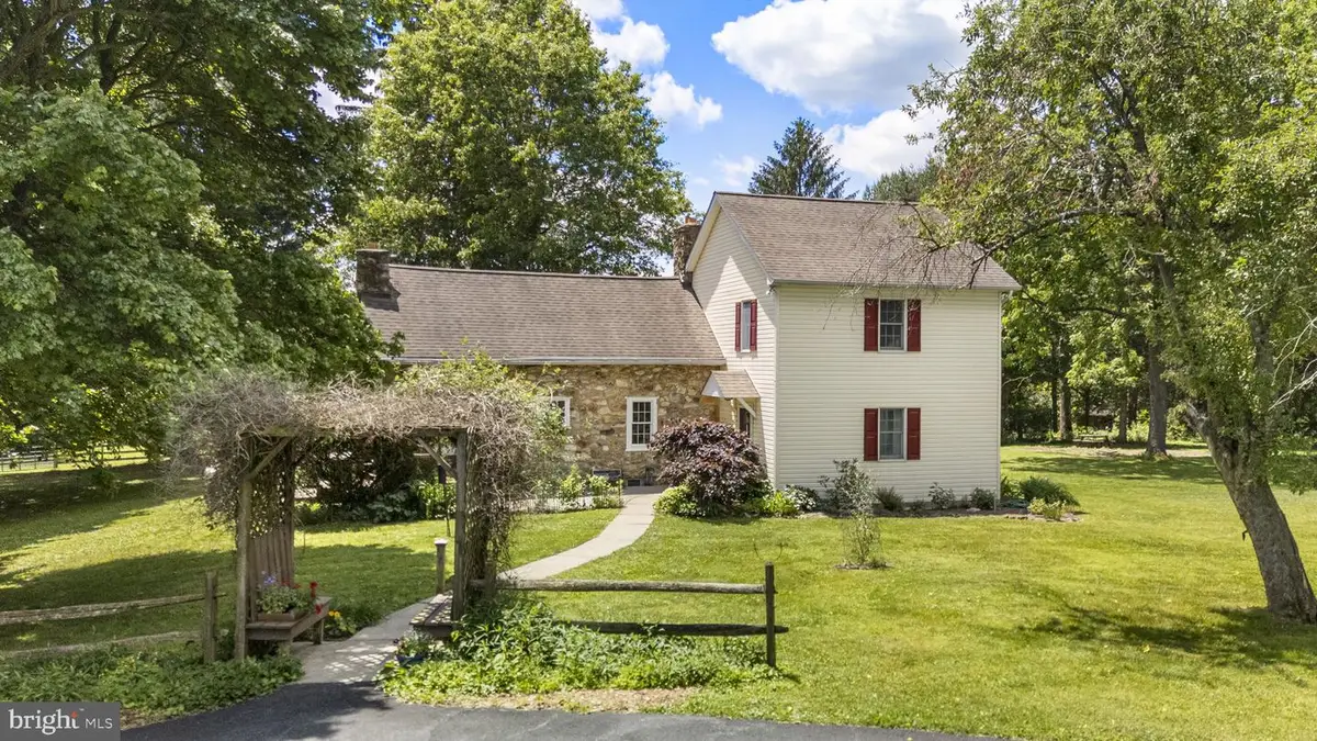 404 Indian Run Rd, Glenmoore, PA 19343 - #1