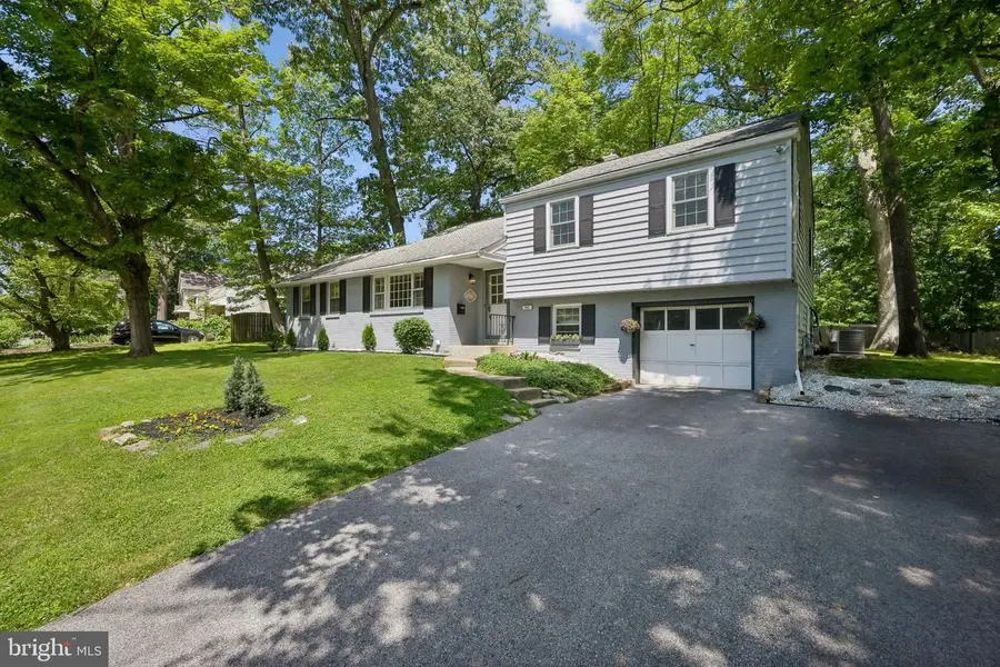 543 Midland Ave, Berwyn, PA 19312 - #3