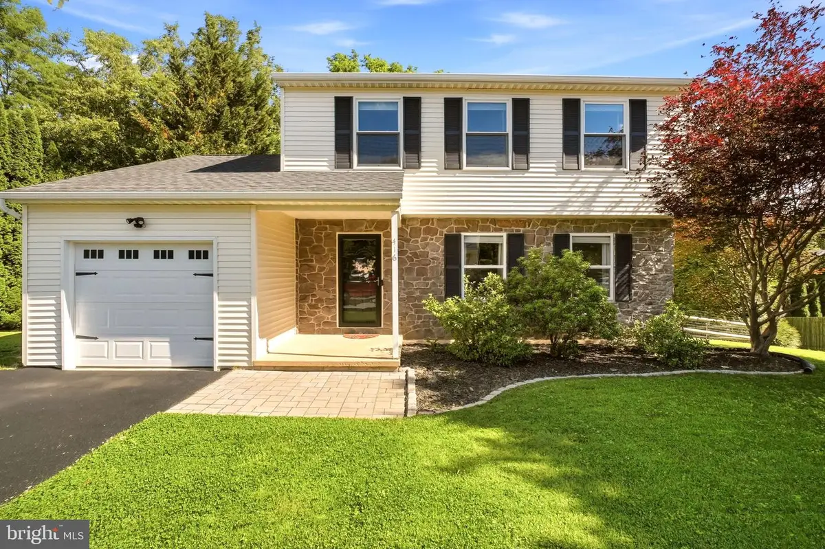 416 6th Ave, Parkesburg, PA 19365 - #1