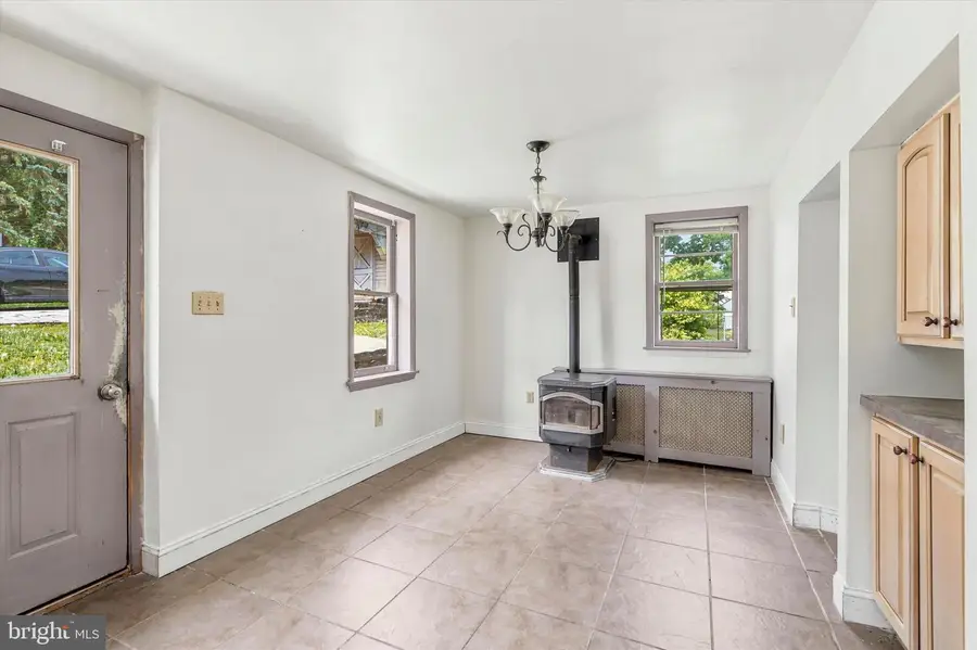 50 Colonial Springs Rd, Schuylkill, PA 19481 - #2