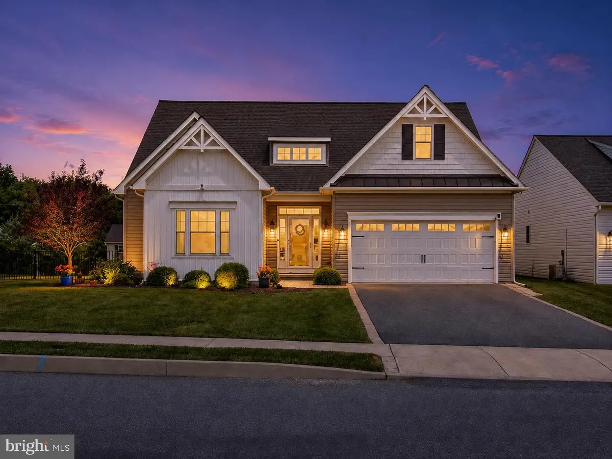 320 Greenwood Dr, Oxford, PA 19363 - #1
