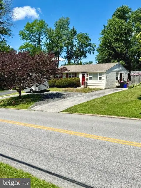 409 W Rosedale Ave, West Chester, PA 19382 - #3
