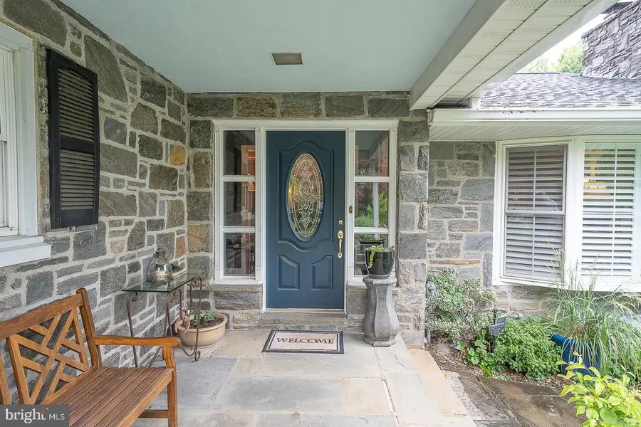 837 S High St, West Chester, PA 19382 - #3