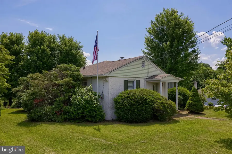 355 Harry Rd, Coatesville, PA 19320 - #3