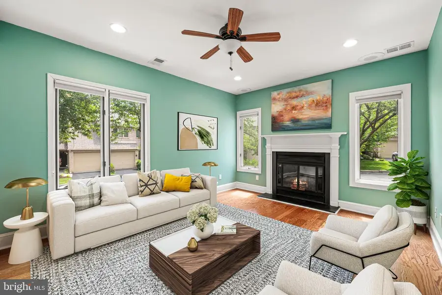 82 Amity Dr, Chesterbrook, PA 19087 - #3