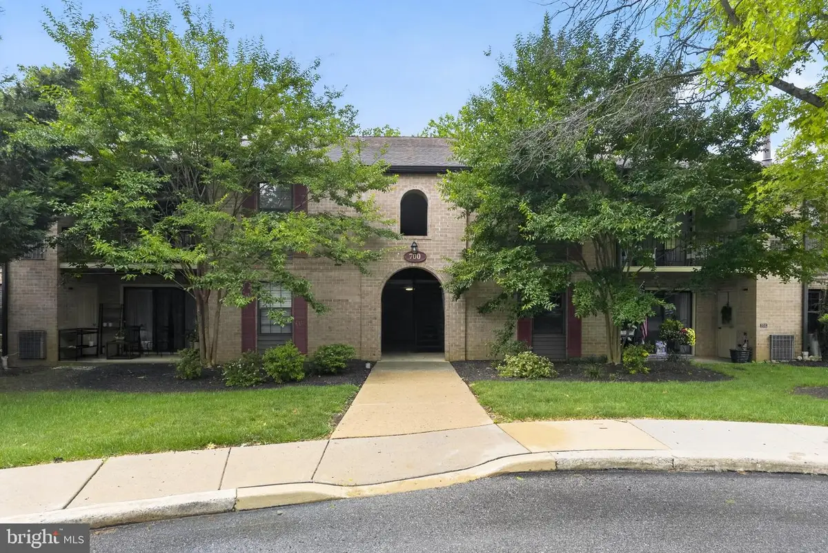 710 Washington Pl #10, Chesterbrook, PA 19087 - #1