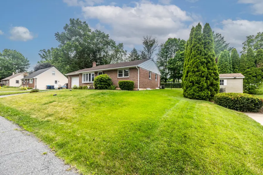 96 Lindberg Ave., Pottstown, PA 19465 - #3