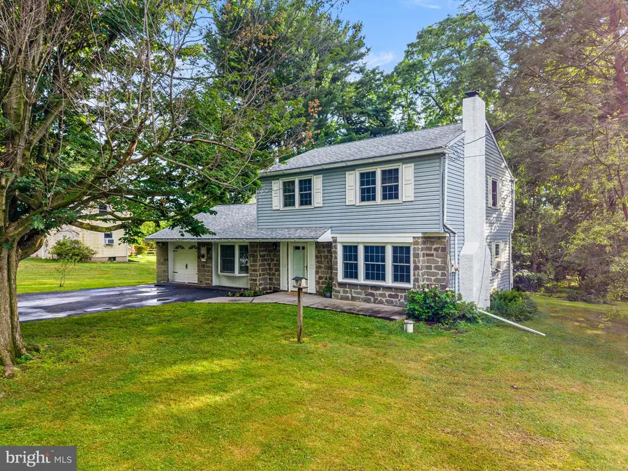 2113 Robin Ln, Pottstown, PA 19465 - #3