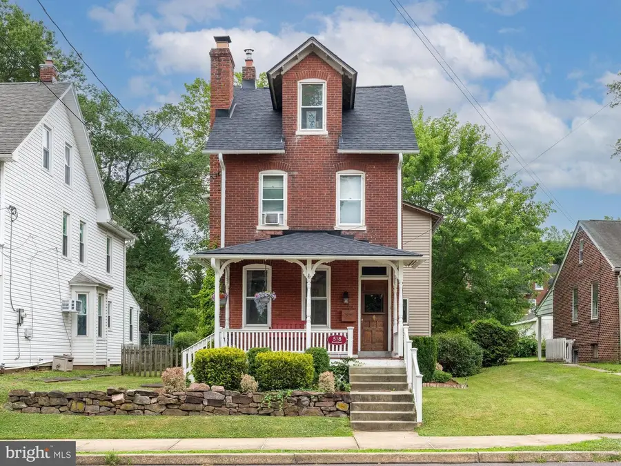 518 Broad St, Spring City, PA 19475 - #3