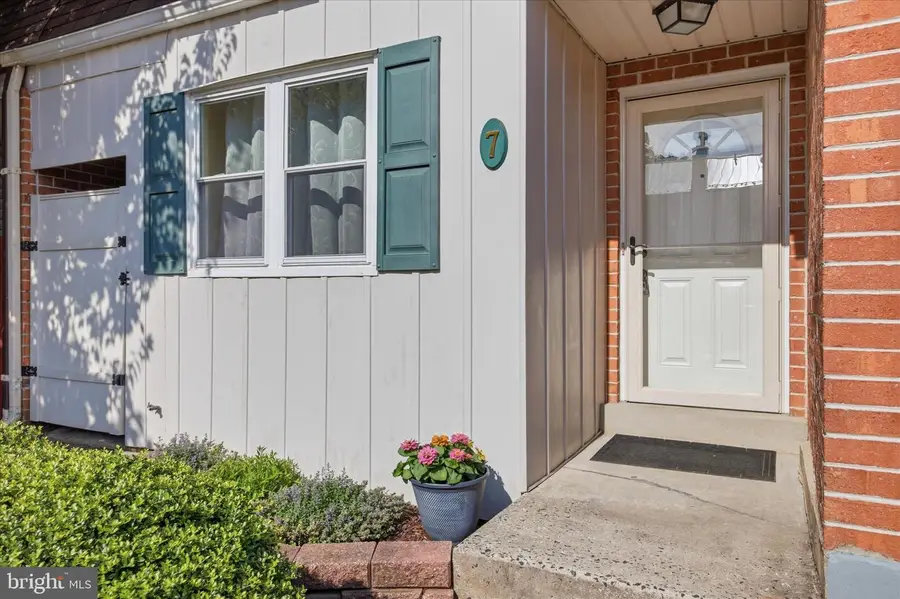 7 Rickmar Ln, Malvern, PA 19355 - #2