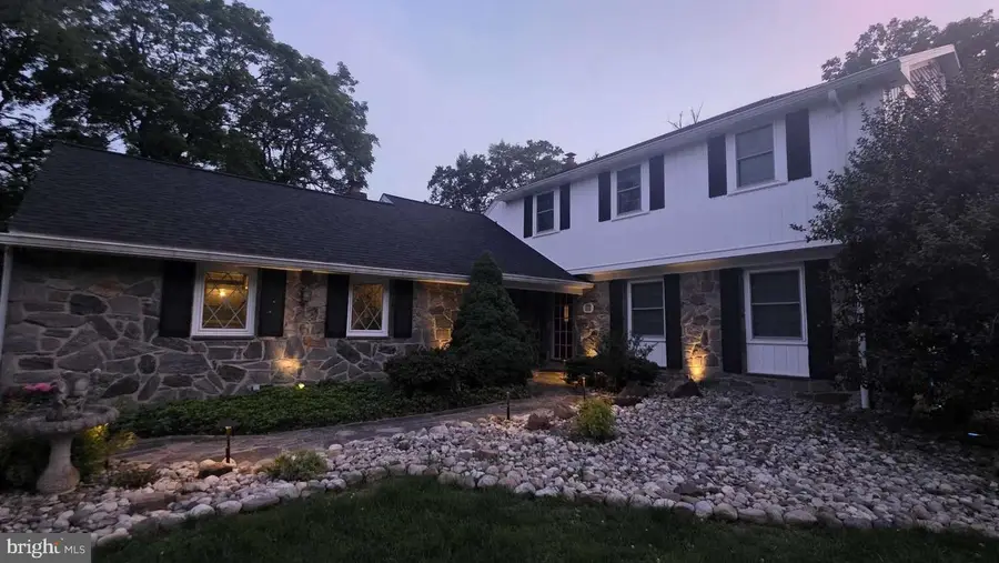 552 Daventry Rd, Berwyn, PA 19312 - #2