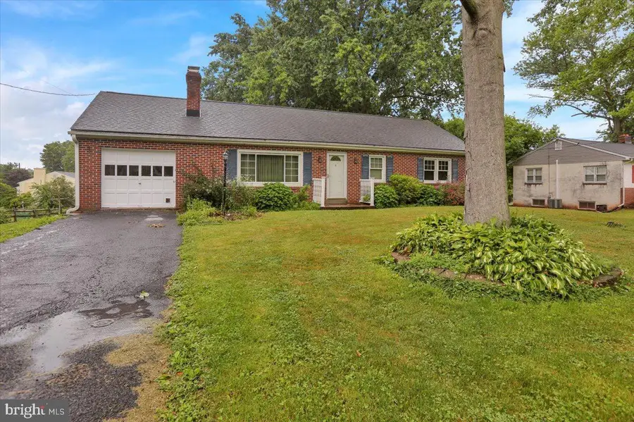 6 Freed Ave, Spring City, PA 19475 - #2