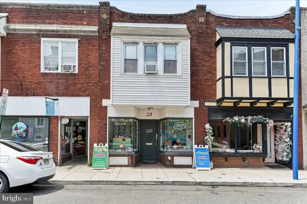 28 Gay St, Phoenixville, PA 19460 - #1