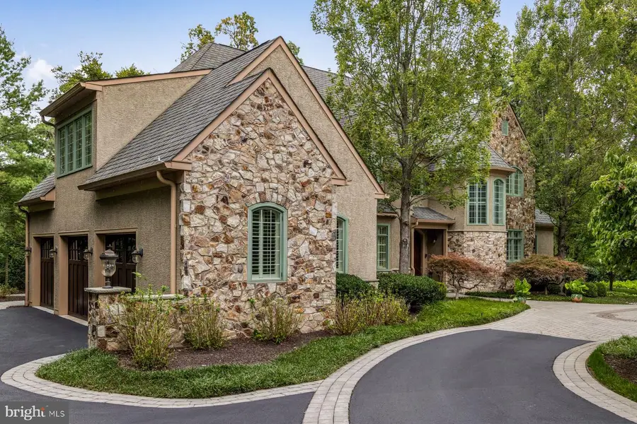 1255 Horseshoe Trl, Phoenixville, PA 19460 - #2