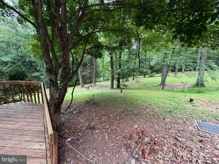2253 Jones Rd, Pottstown, PA 19465 - #2