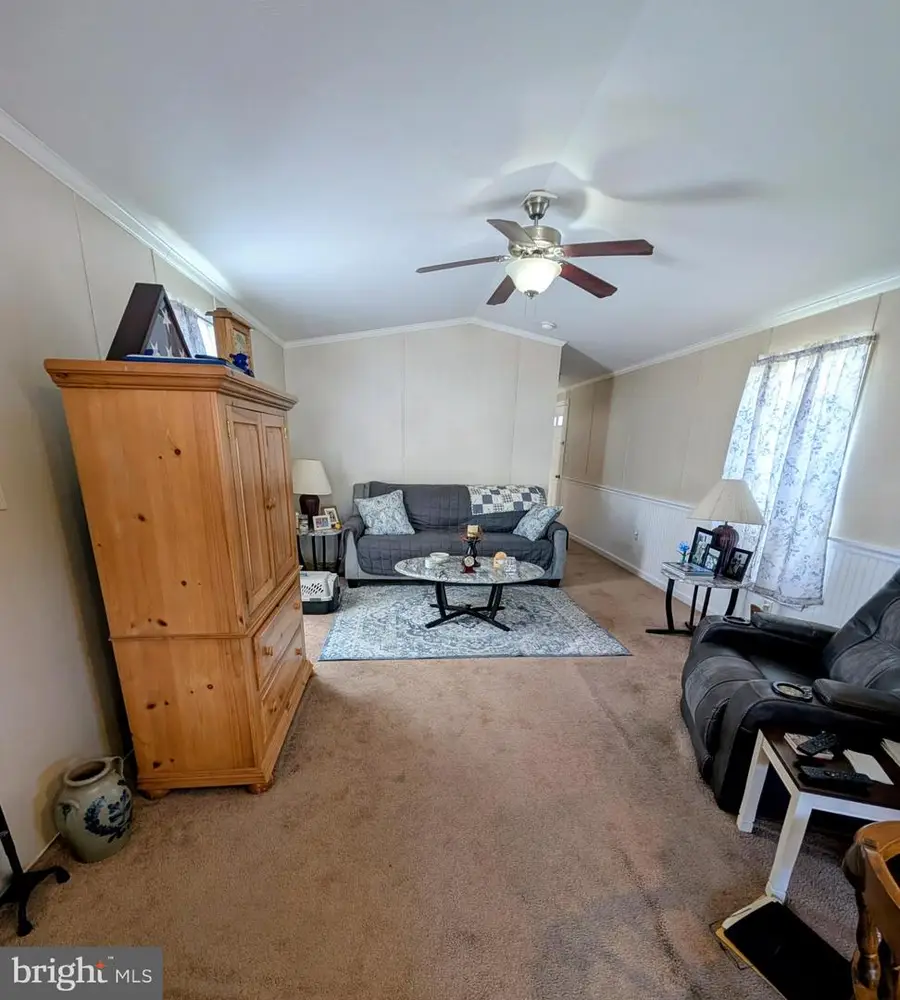 19 Fleming Dr, Coatesville, PA 19320 - #3