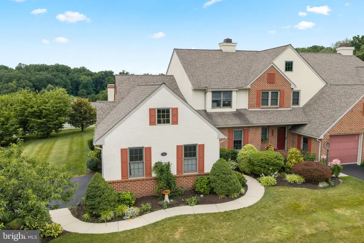 85 Ascot Dr, Elverson, PA 19520 - #1