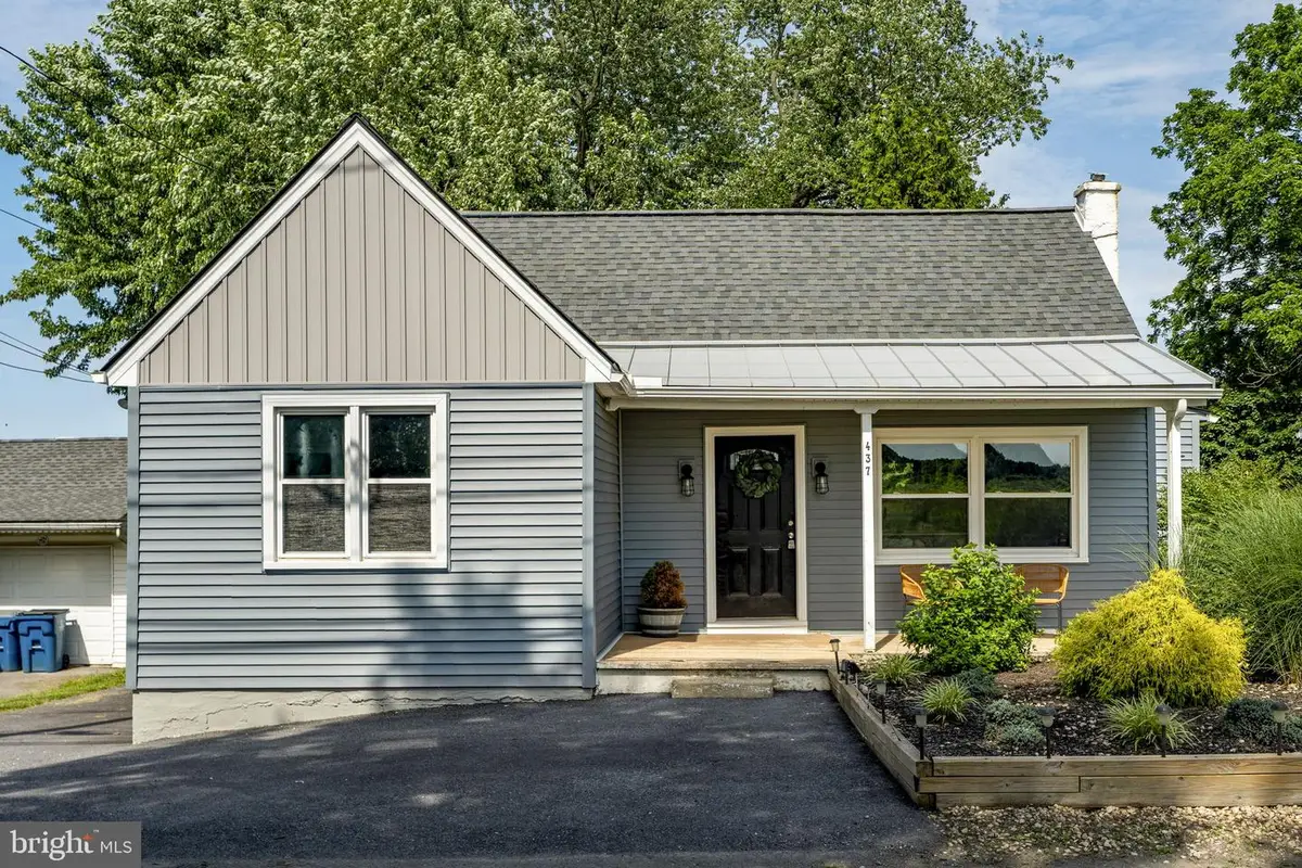 437 S 5th St, Oxford, PA 19363 - #1