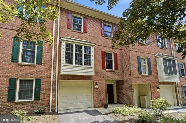 302 Brighton Cir, DEVON, PA 19333