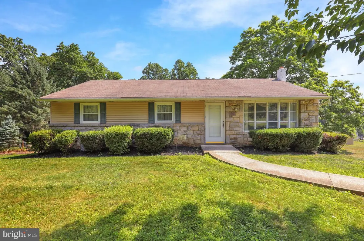 367 Bishop Rd, Pottstown, PA 19465 - #1
