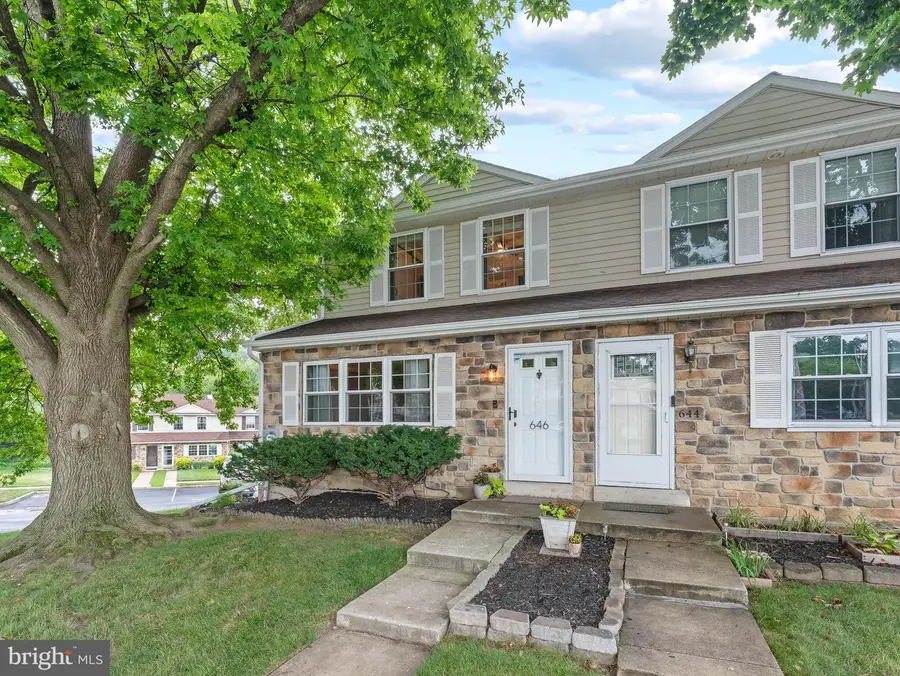 646 Lancaster Ct, Downingtown, PA 19335 - #3