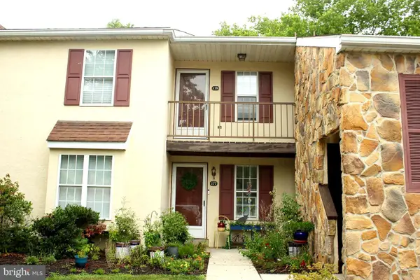 178 Valley Stream Cir #178h, CHESTERBROOK, PA 19087