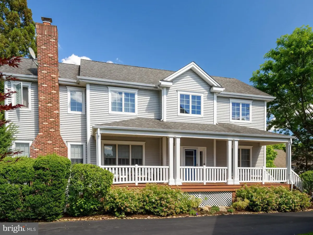 605 Huntington Dr, Downingtown, PA 19335 - #1
