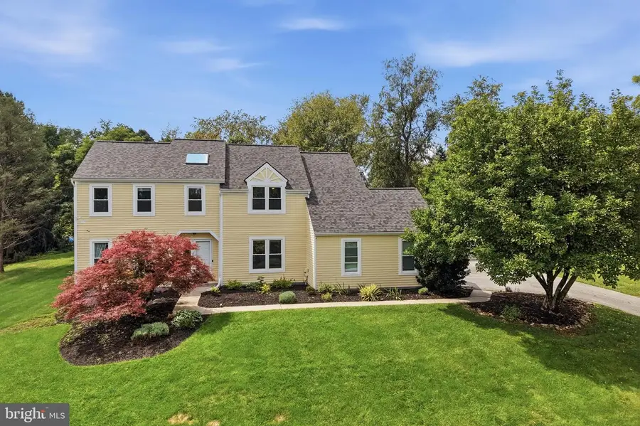 422 S Saddlebrook Cir, Chester Springs, PA 19425 - #2