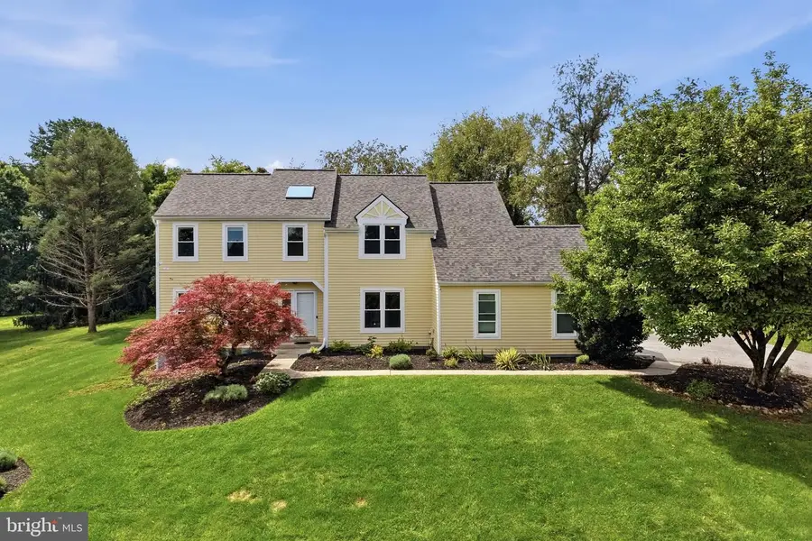 422 S Saddlebrook Cir, Chester Springs, PA 19425 - #3
