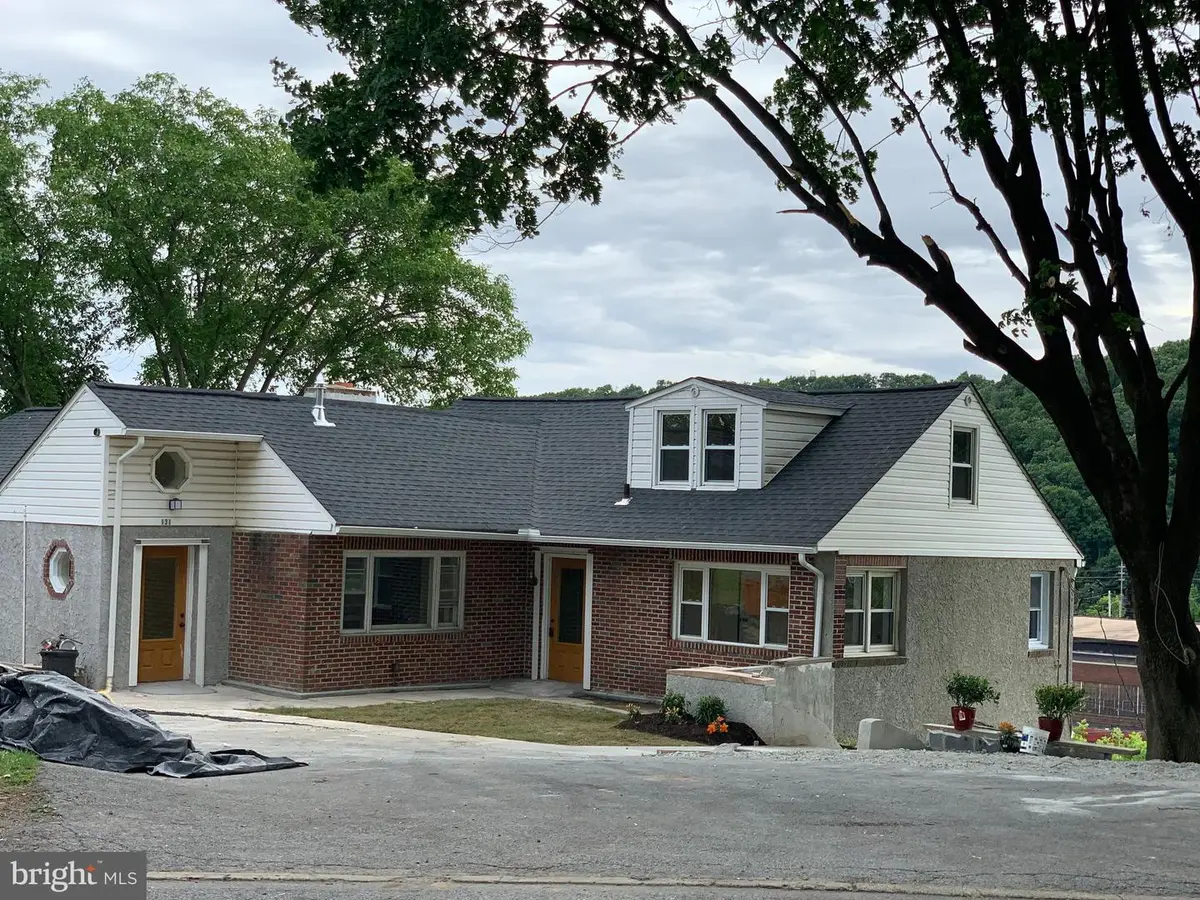 131 Modena Rd, Coatesville, PA 19320 - #1
