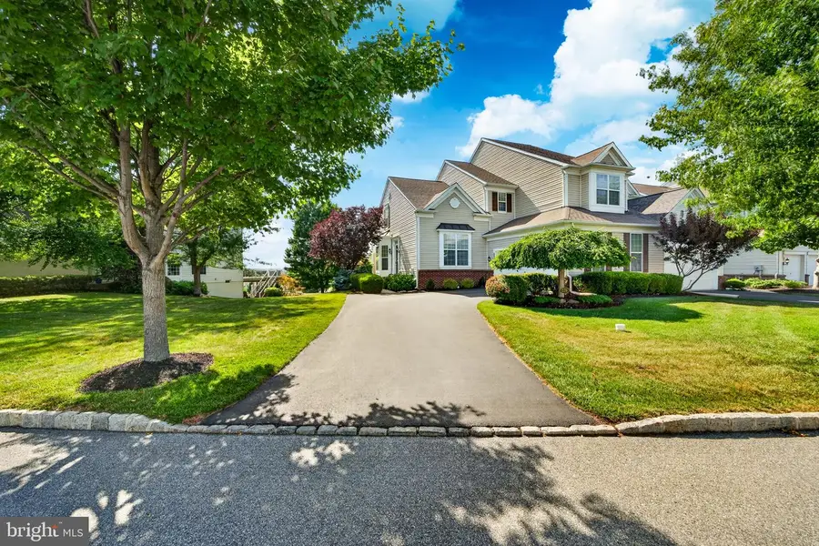 226 N Caldwell Cir, Downingtown, PA 19335 - #2