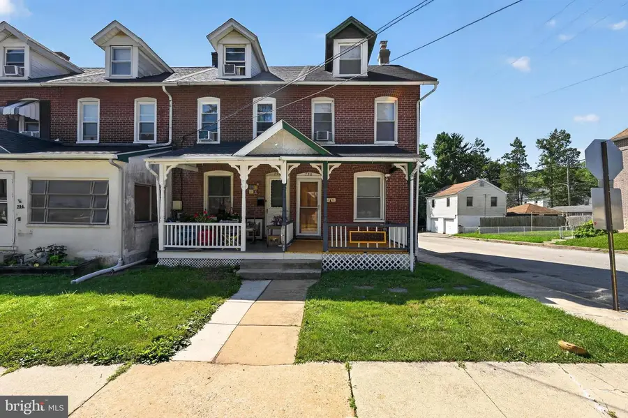 798 Madison St, Coatesville, PA 19320 - #2