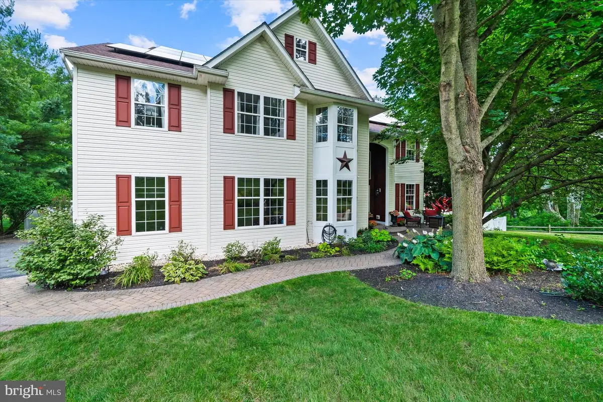 11 Belmont Cir, Avondale, PA 19311 - #1