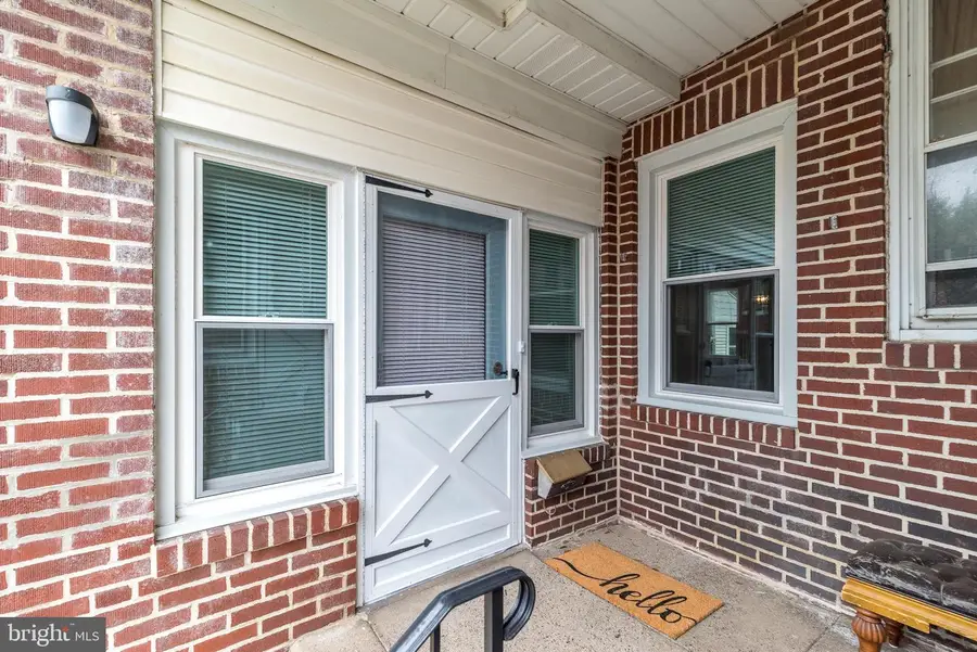 213 Buchanan St, Phoenixville, PA 19460 - #3