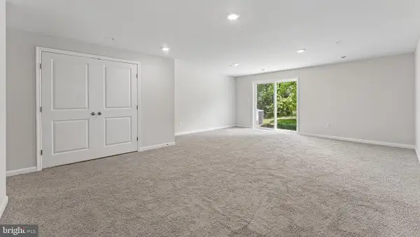 250 Derby Dr, COATESVILLE, PA 19320