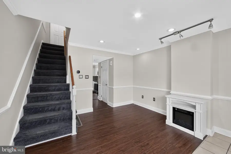 229 E Market St, West Chester, PA 19382 - #2