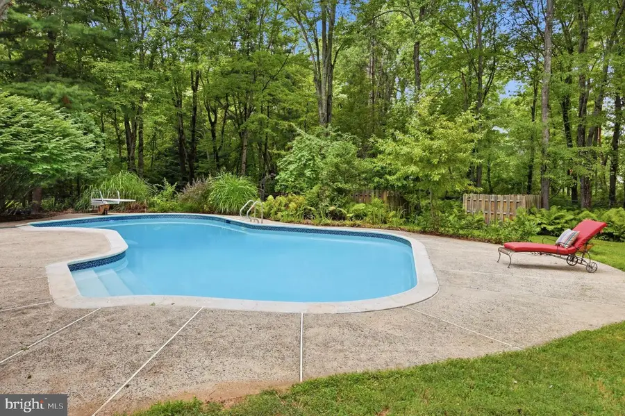 14 Laurel Cir, Malvern, PA 19355 - #3