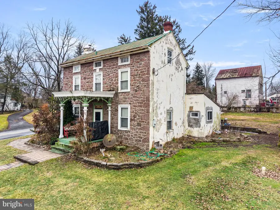 1286 Old Schuylkill Rd, Spring City, PA 19475 - #2