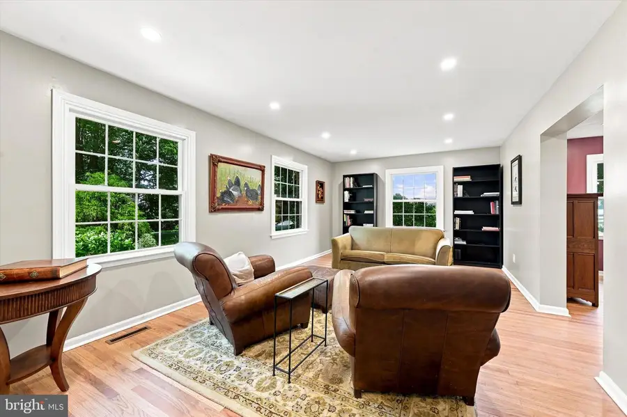 7 Manor View Cir, Malvern, PA 19355 - #3