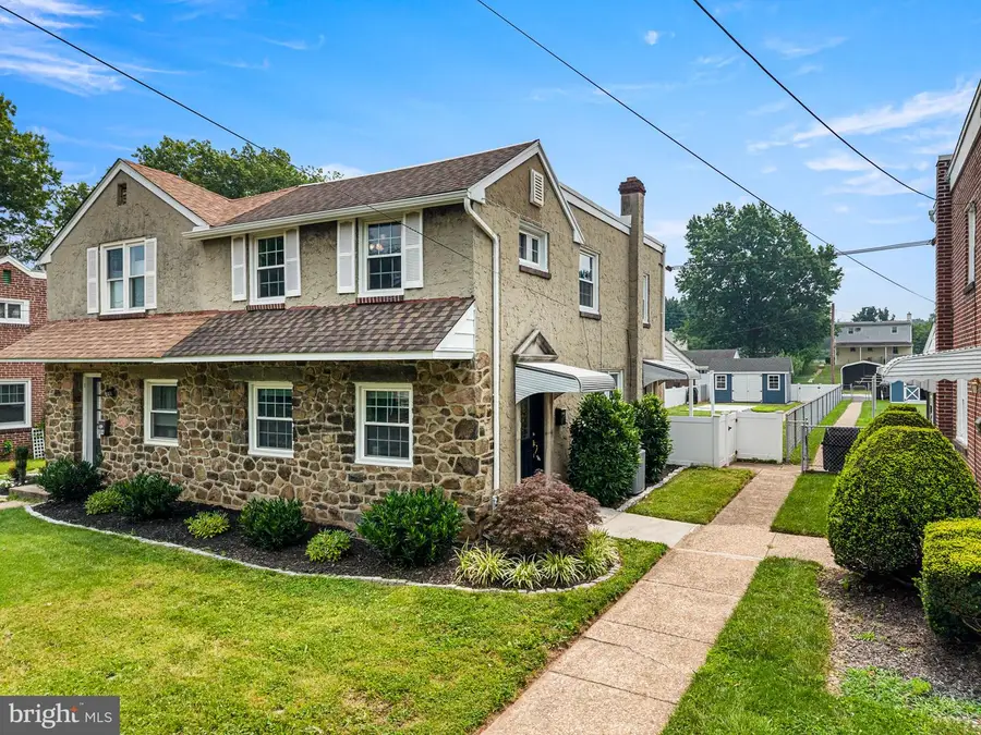 1006 W Bridge St, Phoenixville, PA 19460 - #3