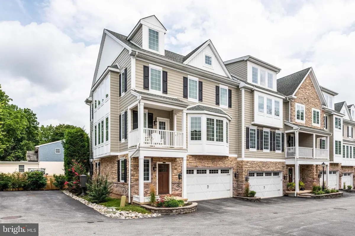 7 Grey Ct, Berwyn, PA 19312 - #1